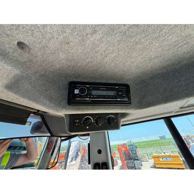 2017 Volvo L220H-42494207