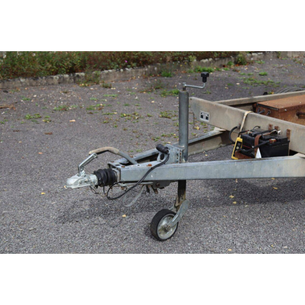 2006 RZ NKA-42494255