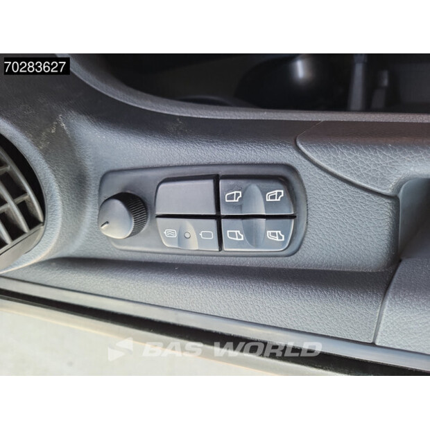 2011 Mercedes-Benz ATEGO 818-42496119