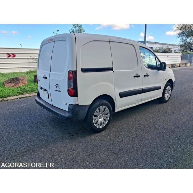 2017 Citroen BERLINGO-42508271