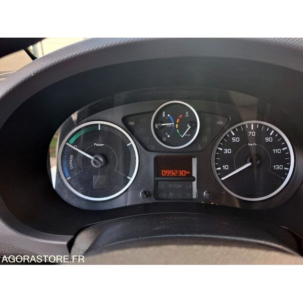 2017 Citroen BERLINGO-42508275