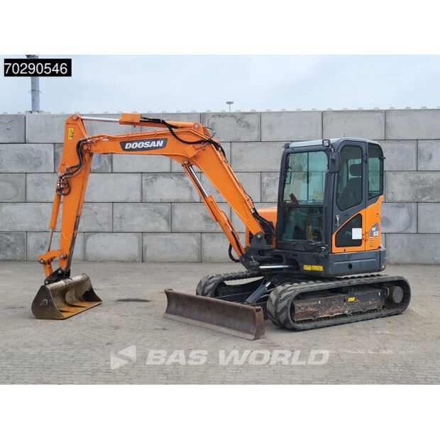 2020 دووسان DX63-3-42514890