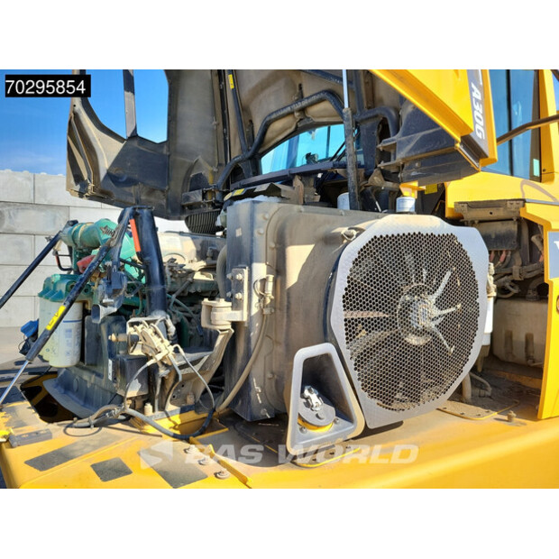 2019 فولفو A30G-42515103