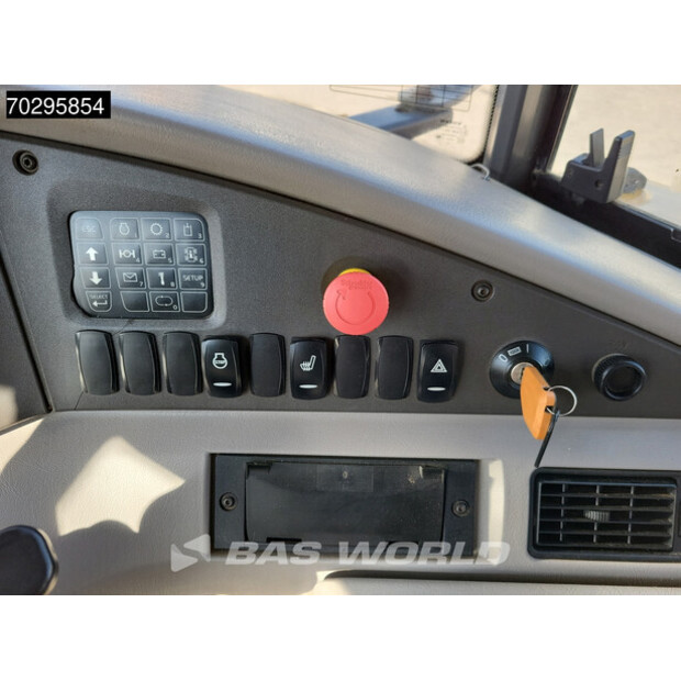2019 فولفو A30G-42515111