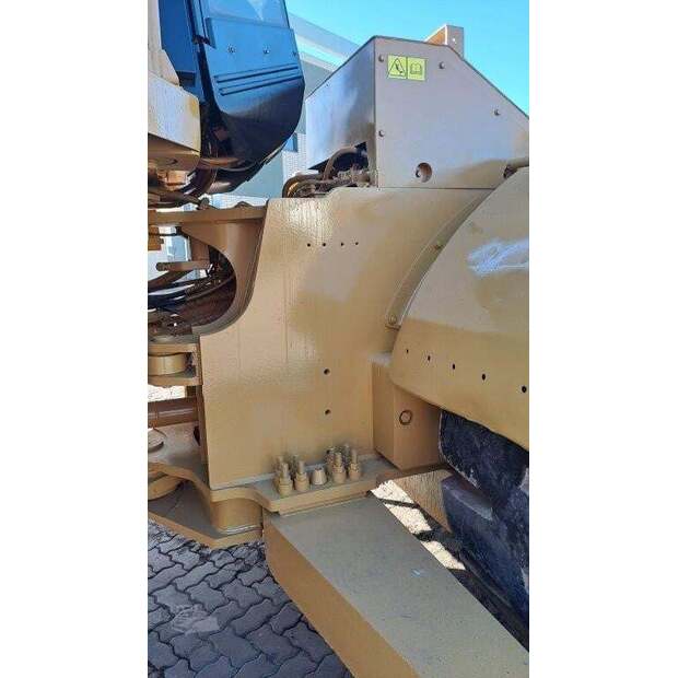 2013 كاتربيلر 824H-42515206
