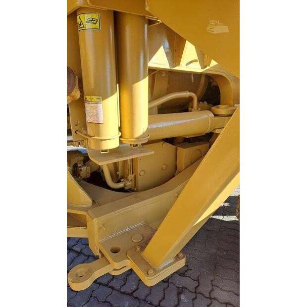 2013 كاتربيلر 824H-42515211