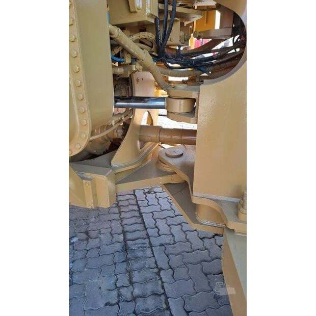 2013 كاتربيلر 824H-42515224