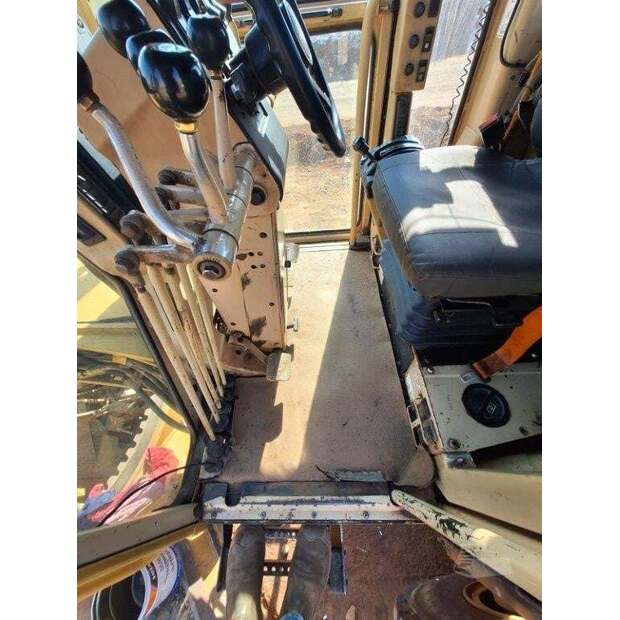 2004 كاتربيلر 16H-42515425