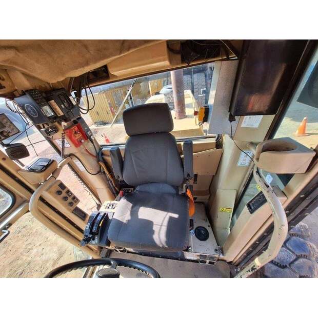2004 كاتربيلر 16H-42515434