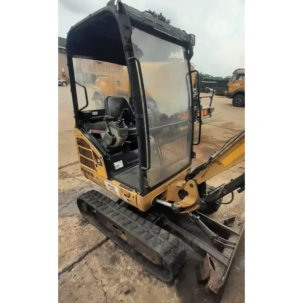 2013 كاتربيلر 301.7D-42515466