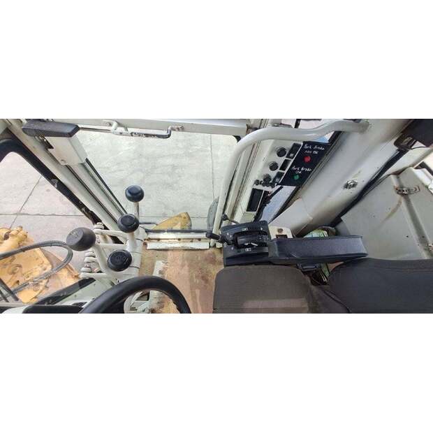 2000 كاتربيلر 16H-42515482