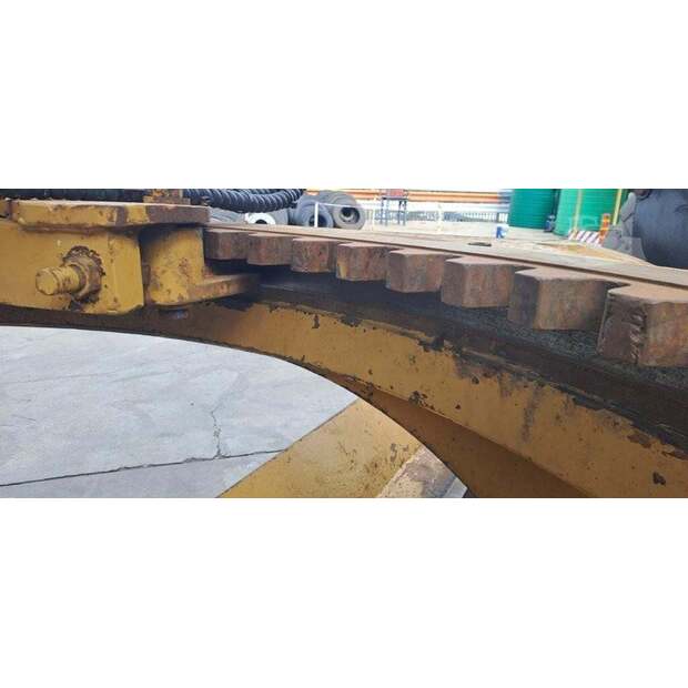 2000 كاتربيلر 16H-42515493