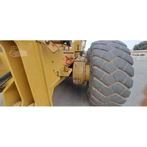 2000 كاتربيلر 16H-42515501
