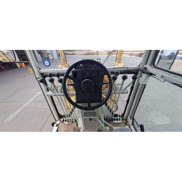 2000 كاتربيلر 16H-42515503