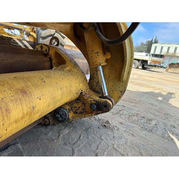 2002 Caterpillar 24H-42515620