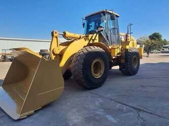 Image de CHARGEUSES SUR PNEUS 2013 Caterpillar 966H