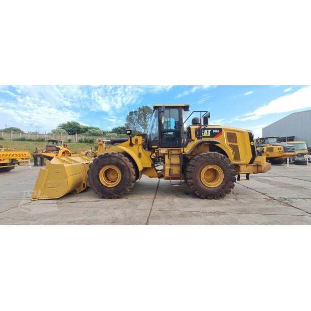 2017 Caterpillar 966L-42515872