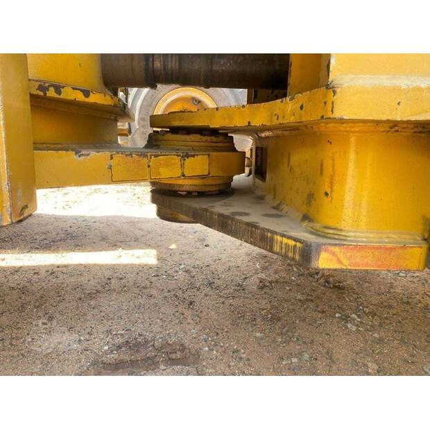 2007 كاتربيلر 824H-42516057