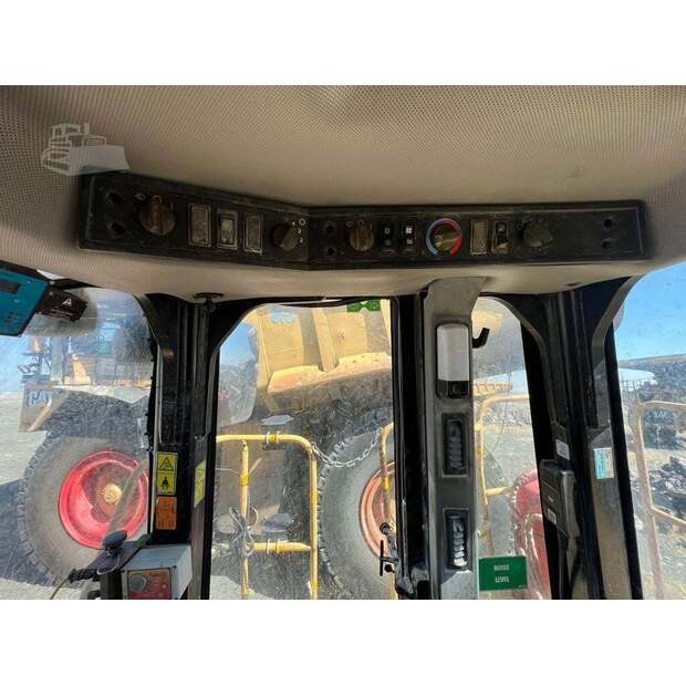 2007 كاتربيلر 834H-42516165