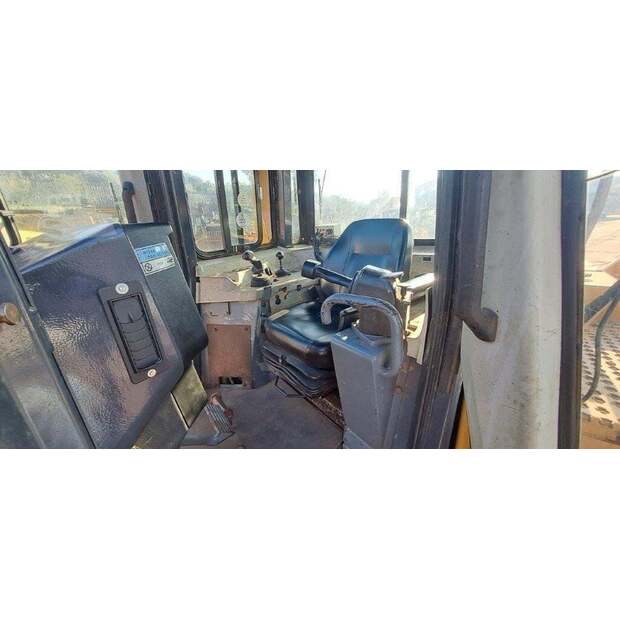 2006 Caterpillar D6R-42516282
