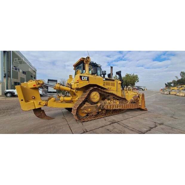 2014 Caterpillar D8R-42516575