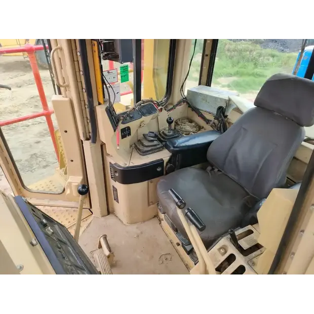 2013 Caterpillar D9R-42516646
