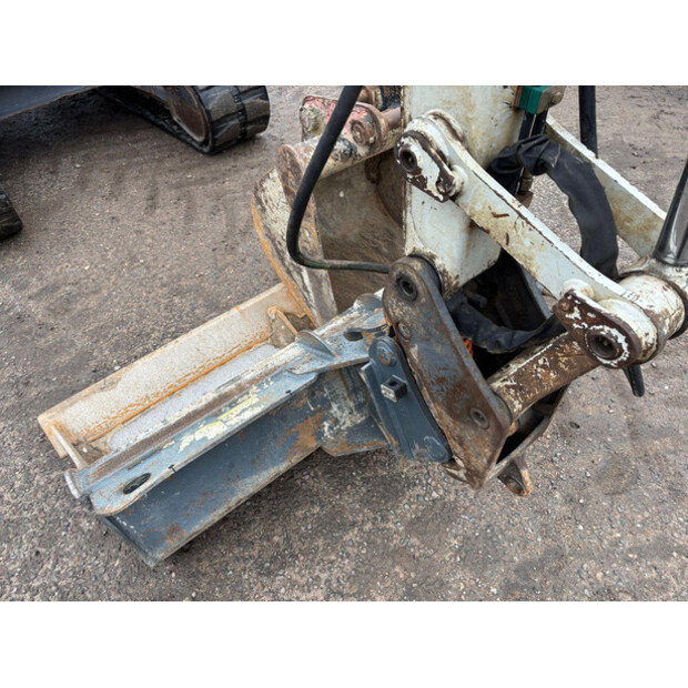 2019 تاكوتشي TB250-42516670