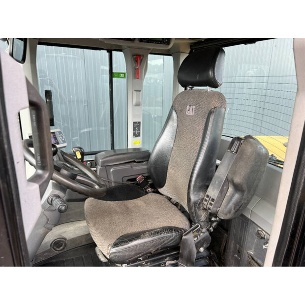 2012 Caterpillar 930K-42521627