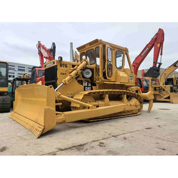 2018 كاتربيلر D7G-42521885