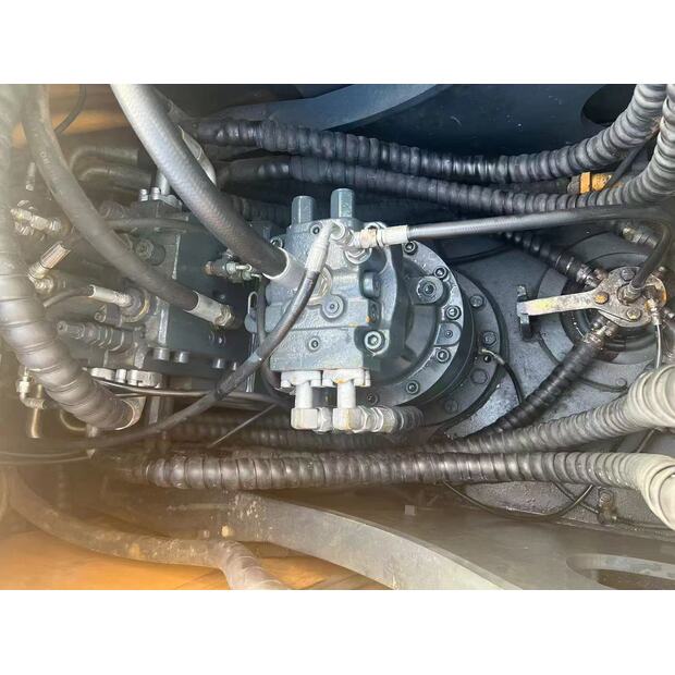 2021 Hyundai R225LC-42521931