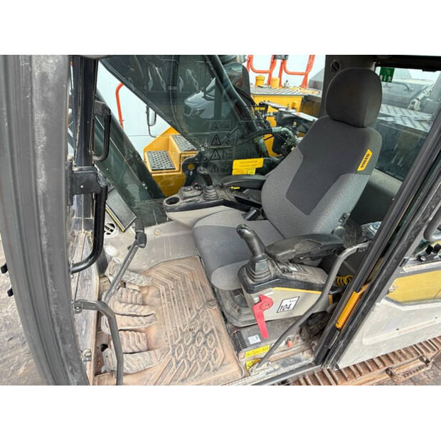 2017 فولفو EC300ENL-42522321