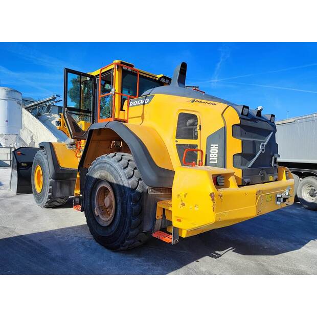 2022 Volvo L180H-42529241