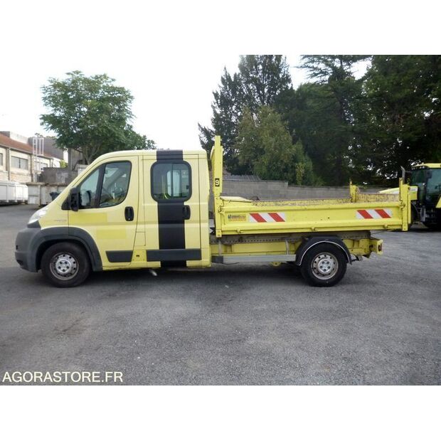 2011 فيات Ducato-42536398