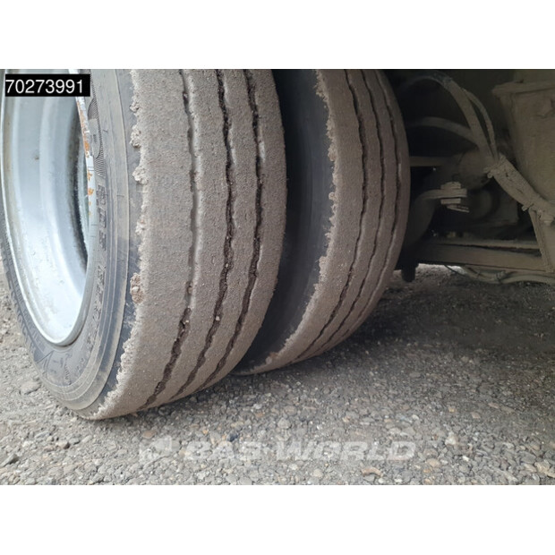 1996 بروشيس OTHERS-42537345