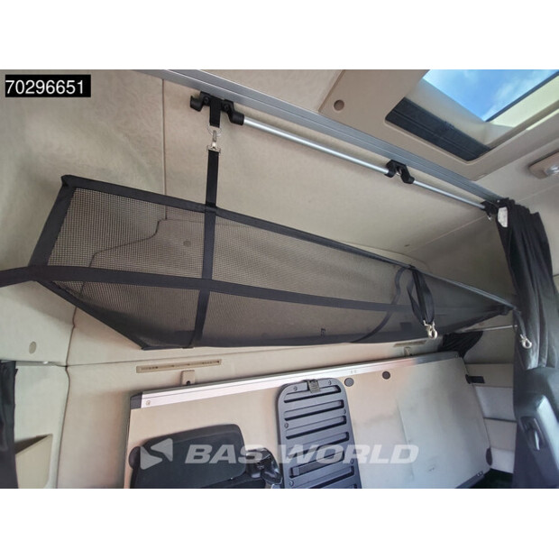 2021 Mercedes-Benz Actros 1848-42538080