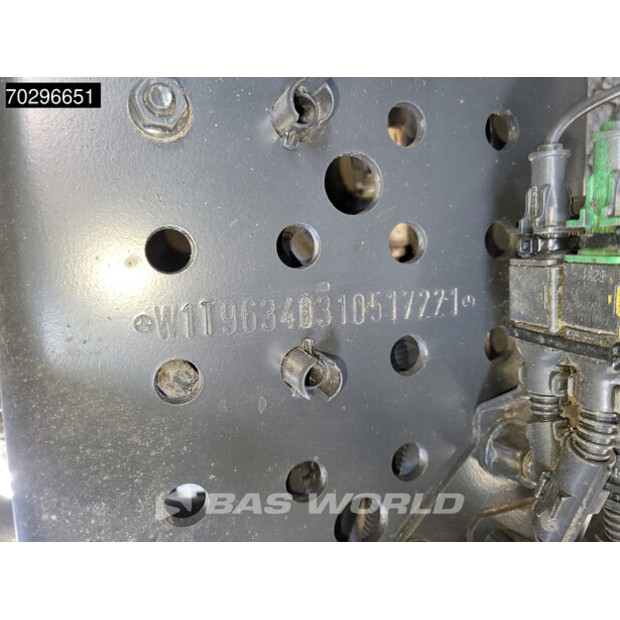 2021 Mercedes-Benz Actros 1848-42538087