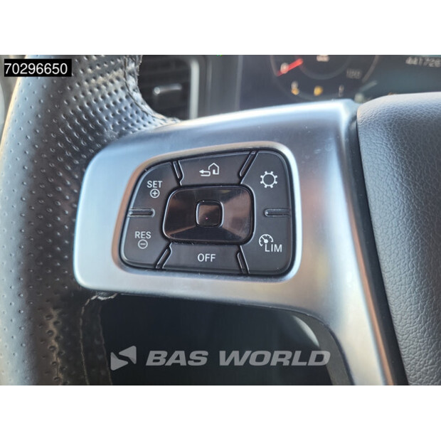 2021 Mercedes-Benz Actros 1848-42538110