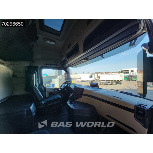 2021 Mercedes-Benz Actros 1848-42538118