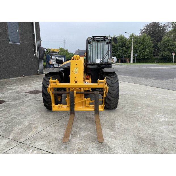 2018 JCB 531-70-42538451