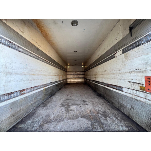 2005 Scania P270-42539900