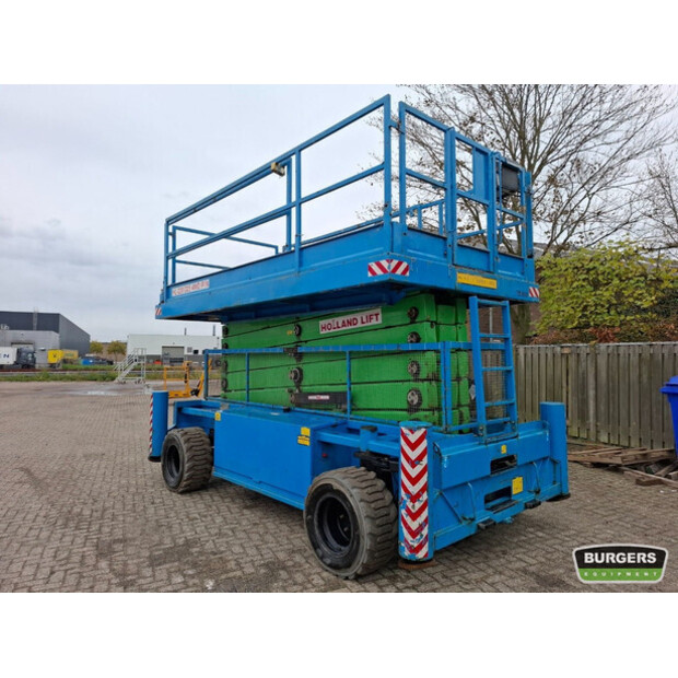 2017 Holland Lift HL220D25-42539975