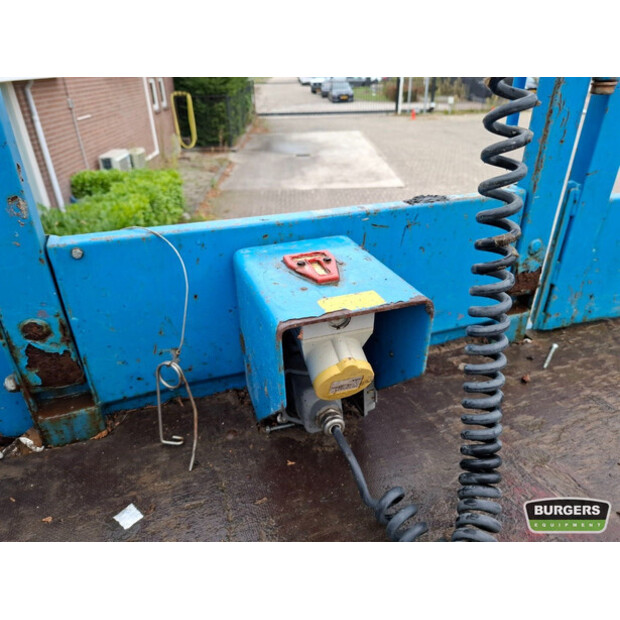 2017 Holland Lift HL220D25-42539982