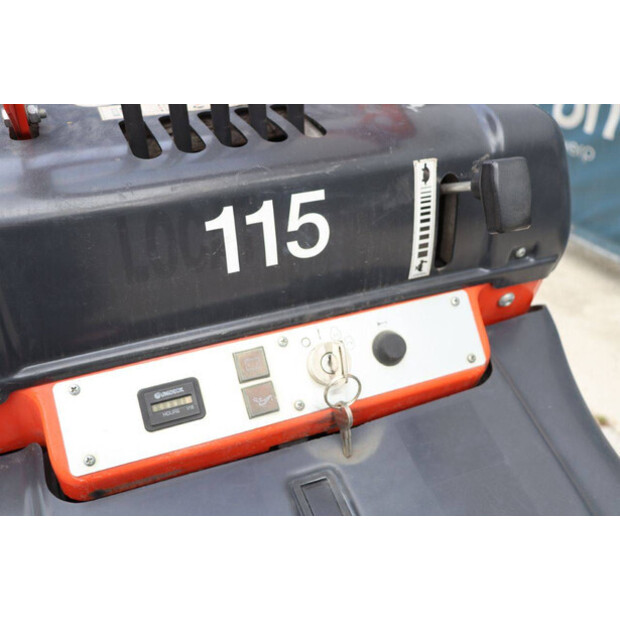 2017 KUBOTA KC70-42540152