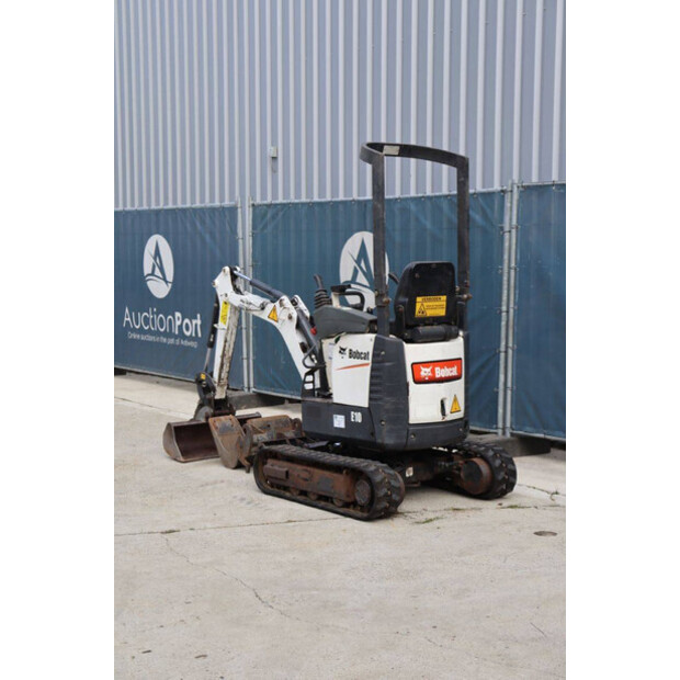 2011 BOBCAT E10-42540165