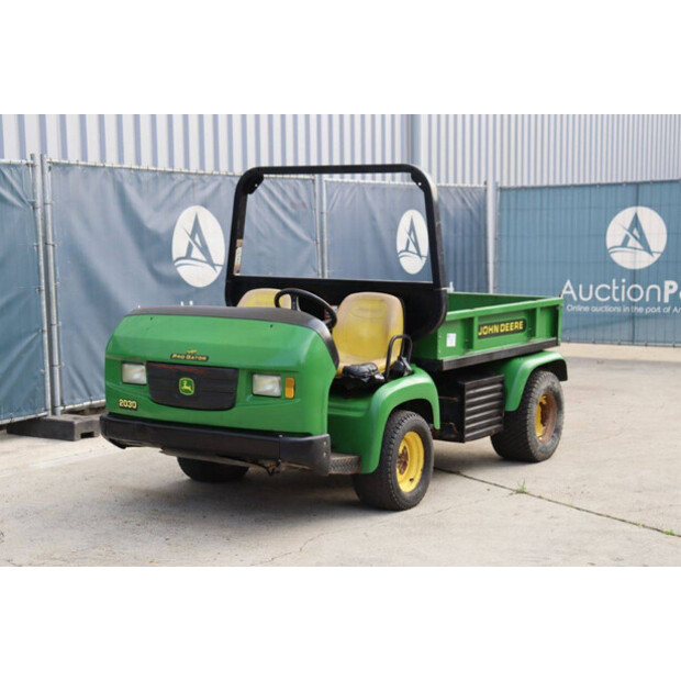 2001 JOHN DEERE 2030A-42540240