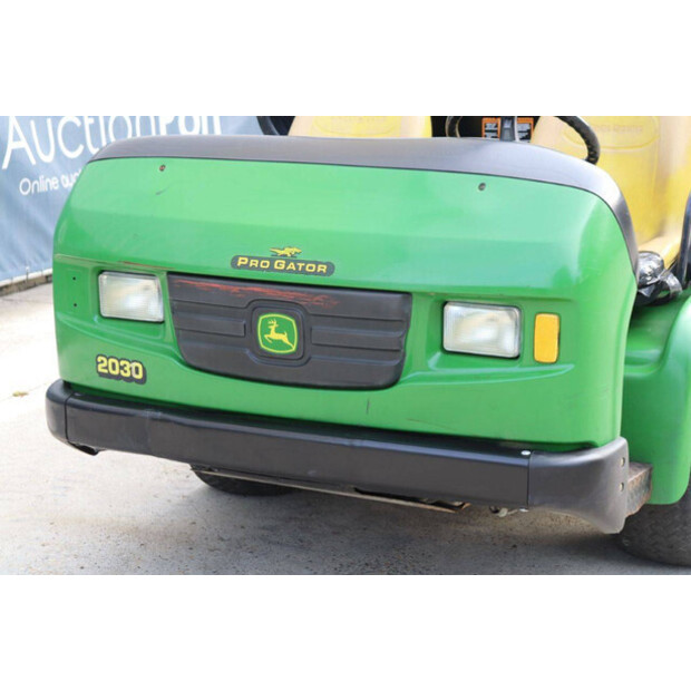 2001 JOHN DEERE 2030A-42540241