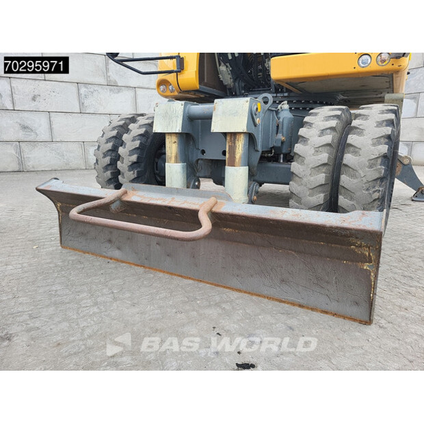 2014 ليبهير A918 Compact-42541477