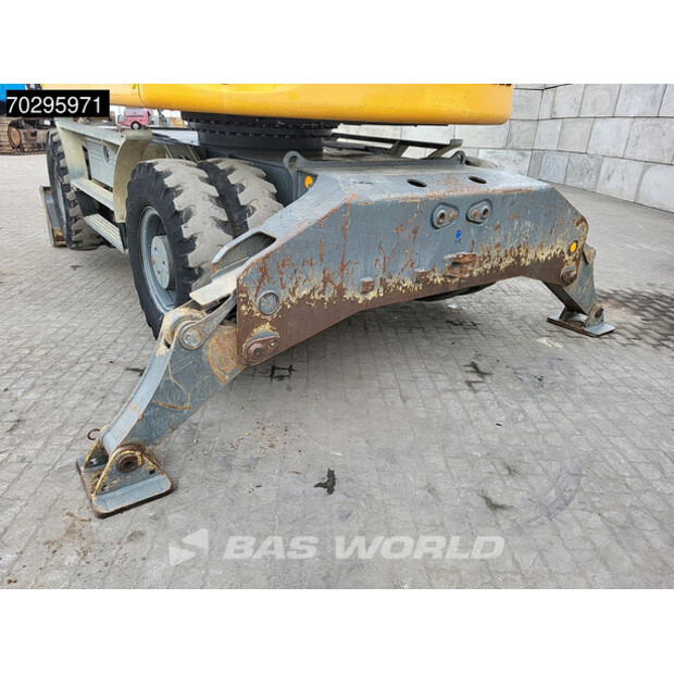 2014 ليبهير A918 Compact-42541484