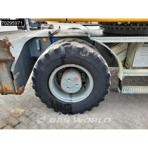 2014 ليبهير A918 Compact-42541489
