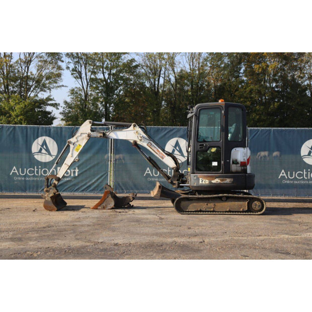 2013 BOBCAT E26-42542386